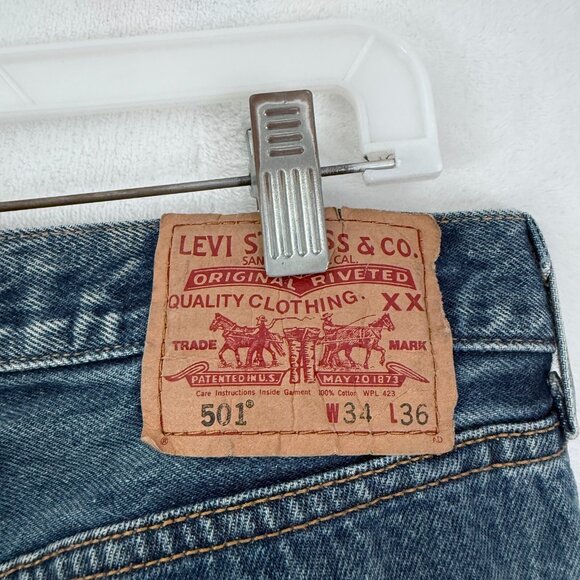 Levis 501 Jeans Mens 34x36 (32x32) Blue Original Fit Straight Leg Button Fly - Picture 12 of 14